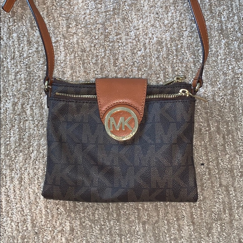 Michael Kors crossbody purse